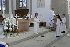 Feier der 1. Heiligen Kommunion in Sankt Crescentius (Foto: Karl-Franz Thiede)